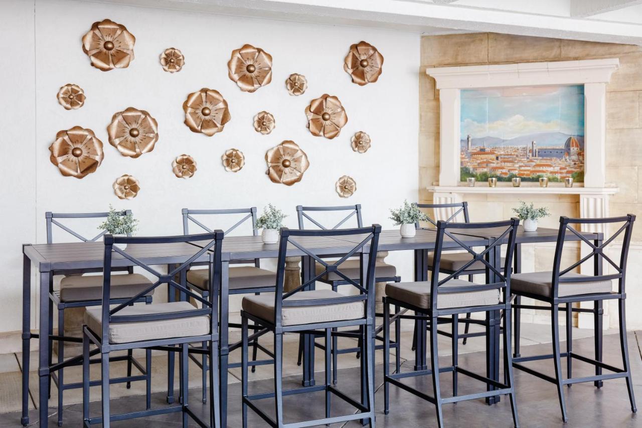 The At Healdsburg, Tapestry Collection By Hilton