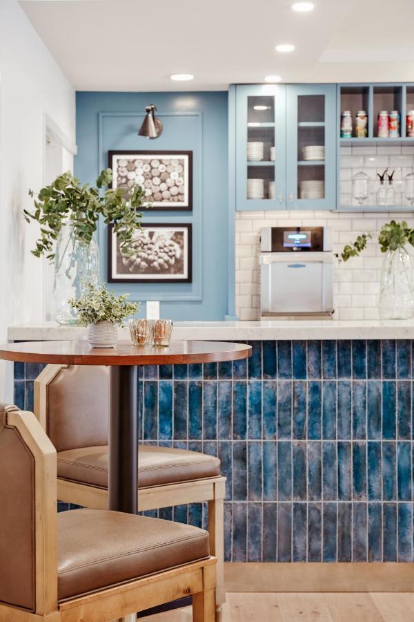The At Healdsburg, Tapestry Collection By Hilton